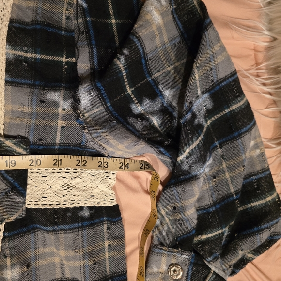 POL Black and Gray Plaid Jacket - Picture 7 of 7